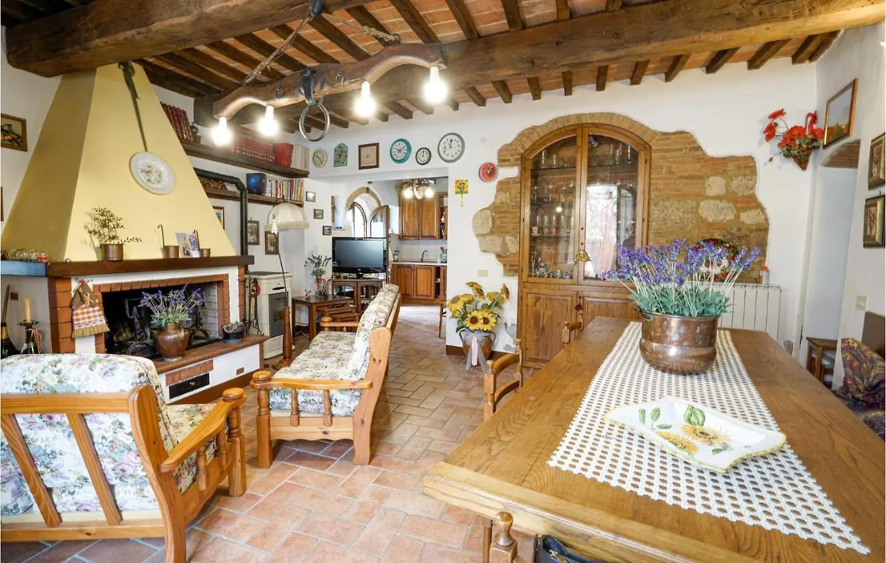 4 Bedroom Lovely Home In Cetona Holiday home