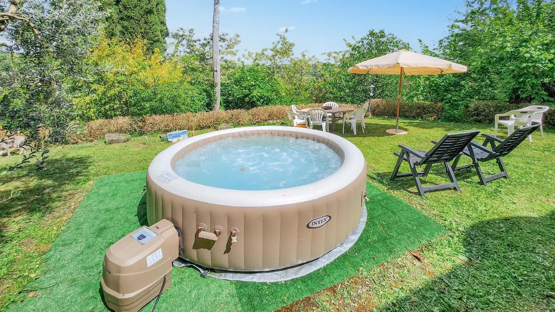 Holiday home 4 Bedroom Lovely Home In Cetona Italy