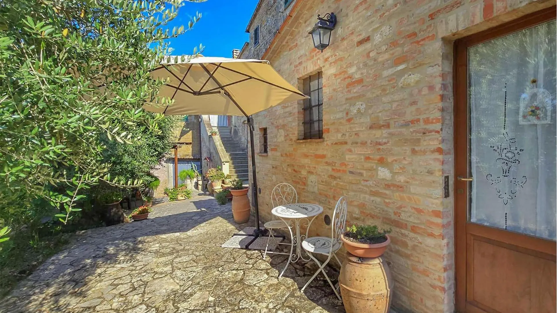 4 Bedroom Lovely Home In Cetona 0*,  Italy